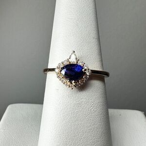 NWT .96ct Ceylon Sapphire and .19ct natural diamond accent ring in 14k YG!